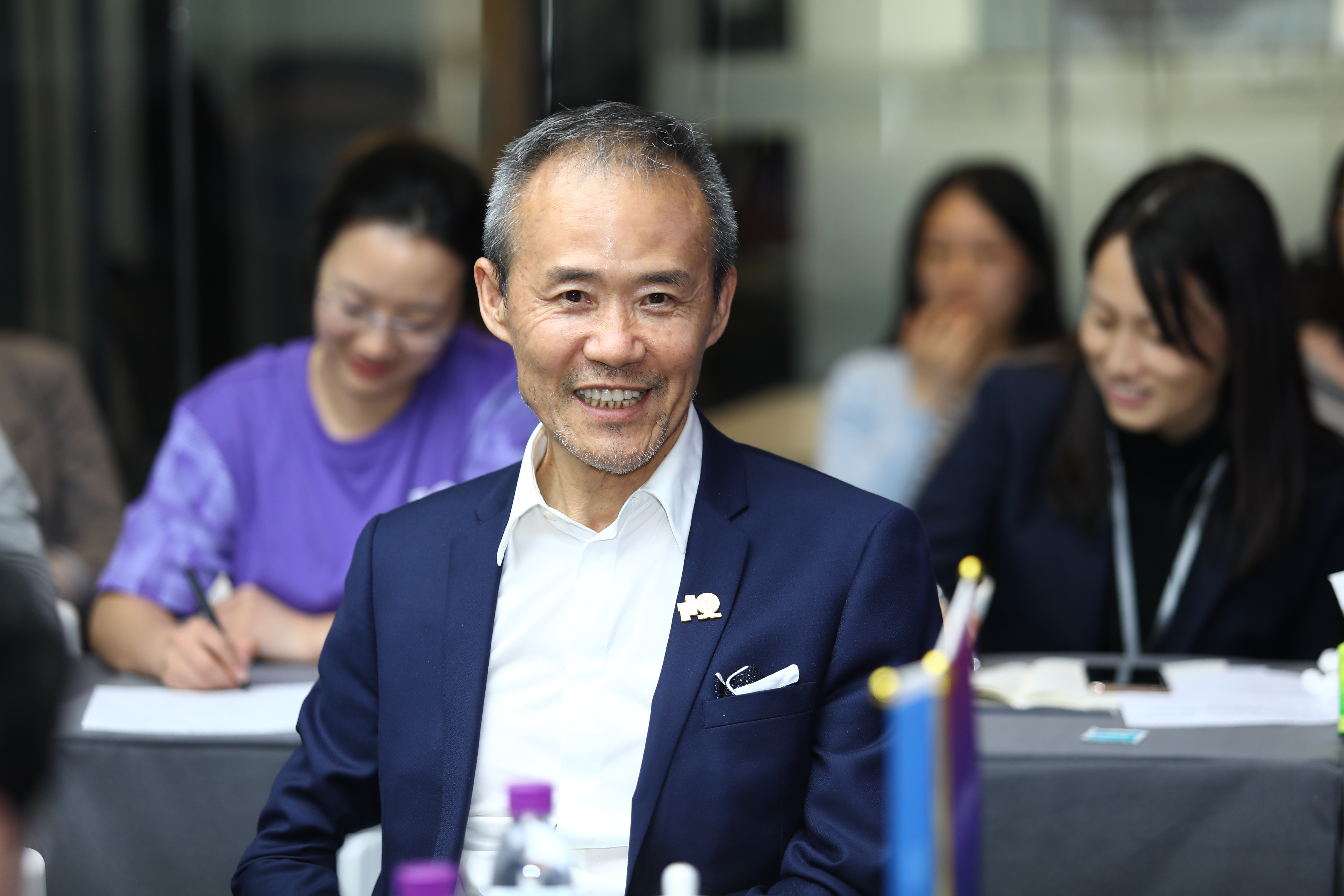 万科集团王石一行与清华万科电子游戏
师生面对面