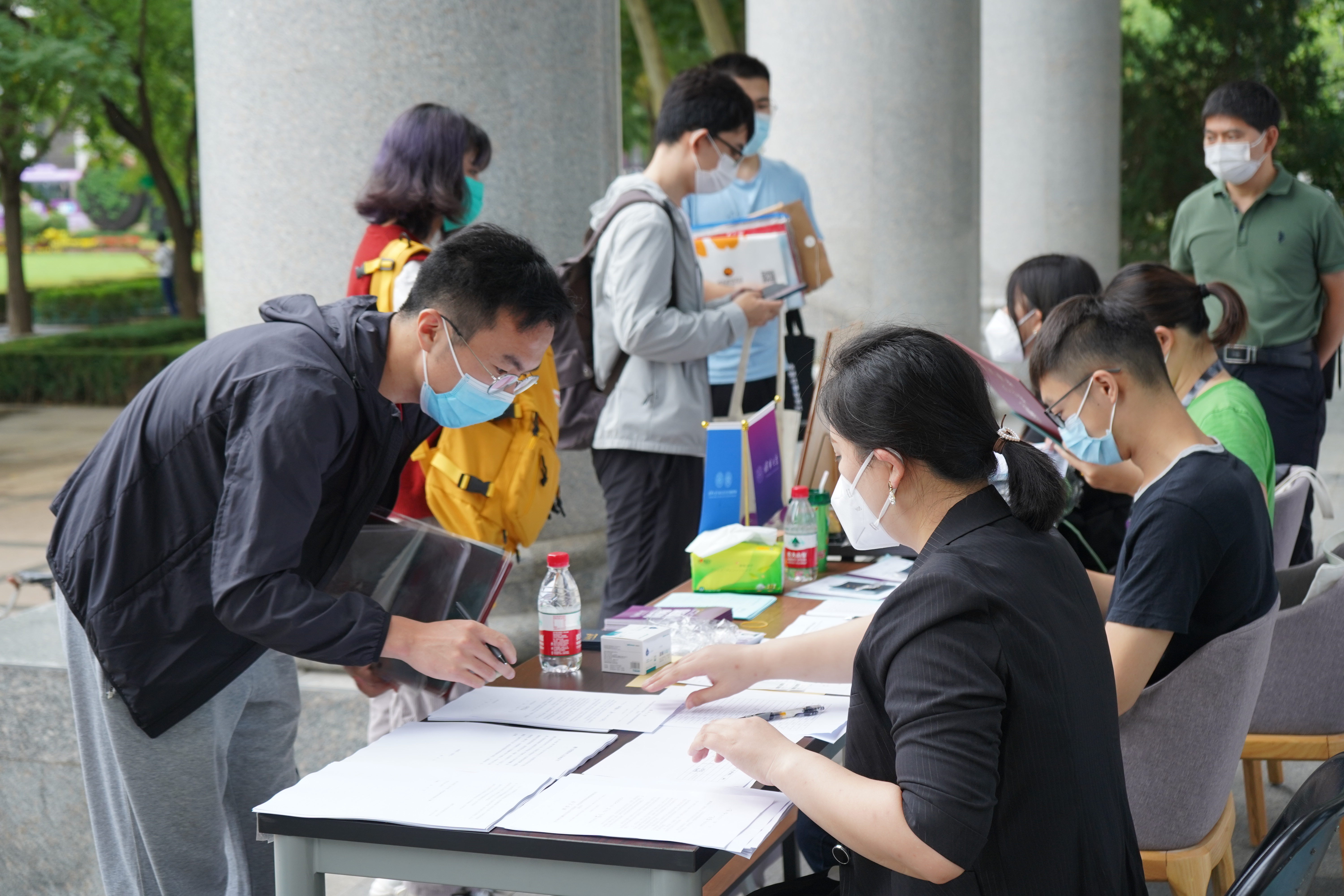 清华万科电子游戏
首届公共卫生与健康全日制硕士研究生来啦！